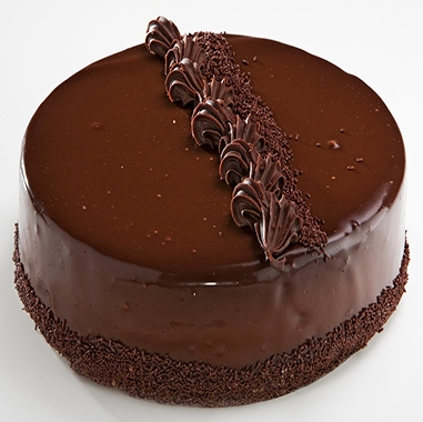 4-6 Kişilik Pratik Çözüm - Çikolatalı Doğum Günü Pastası
